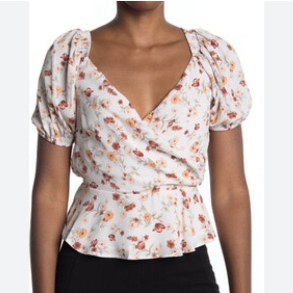 Astr The Label Sweetheart Neck Top